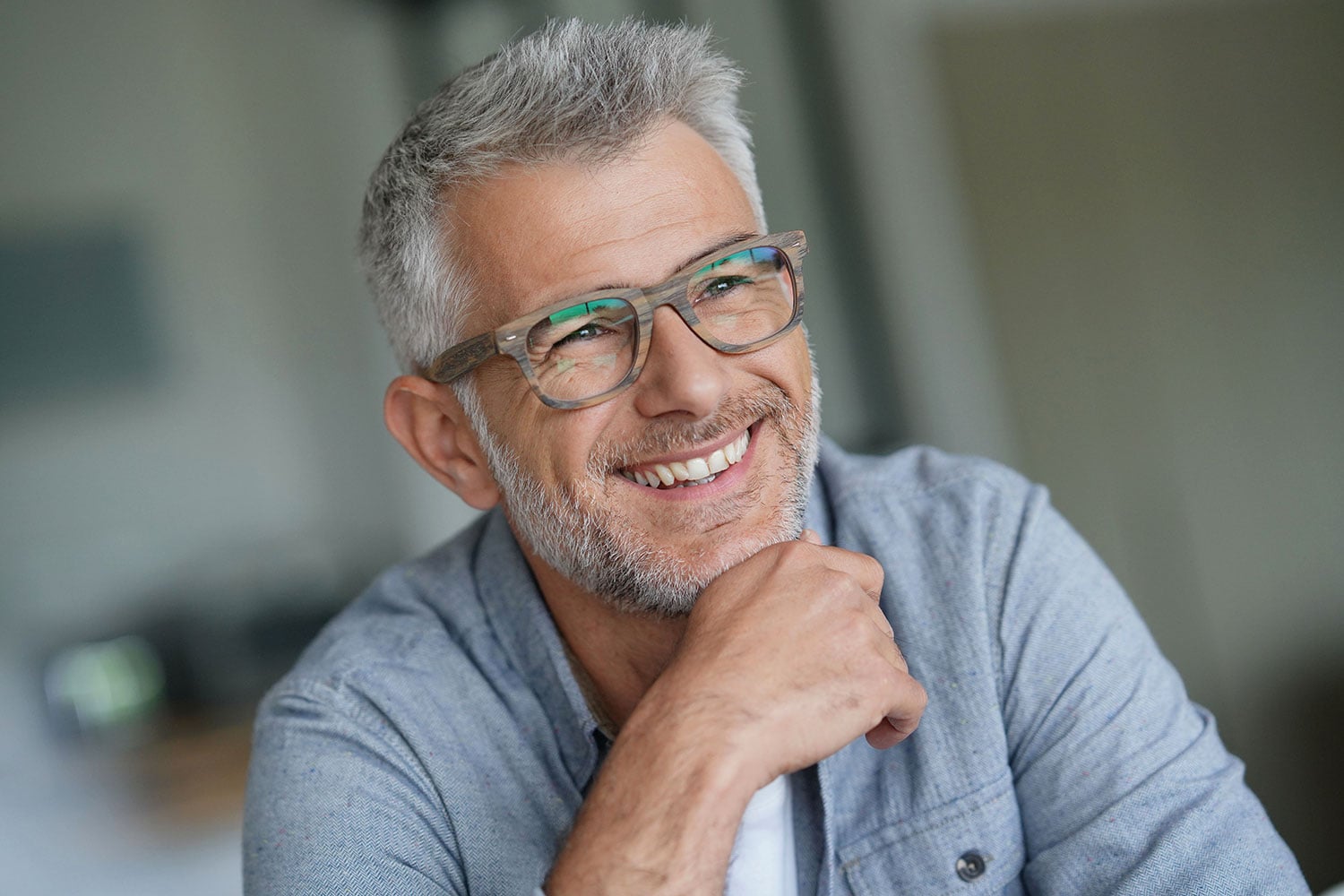 Learn about the advantages of a dental implant bridge from our experts in Willowbrook, IL near 60561. Advantages of Dental Implant Bridge